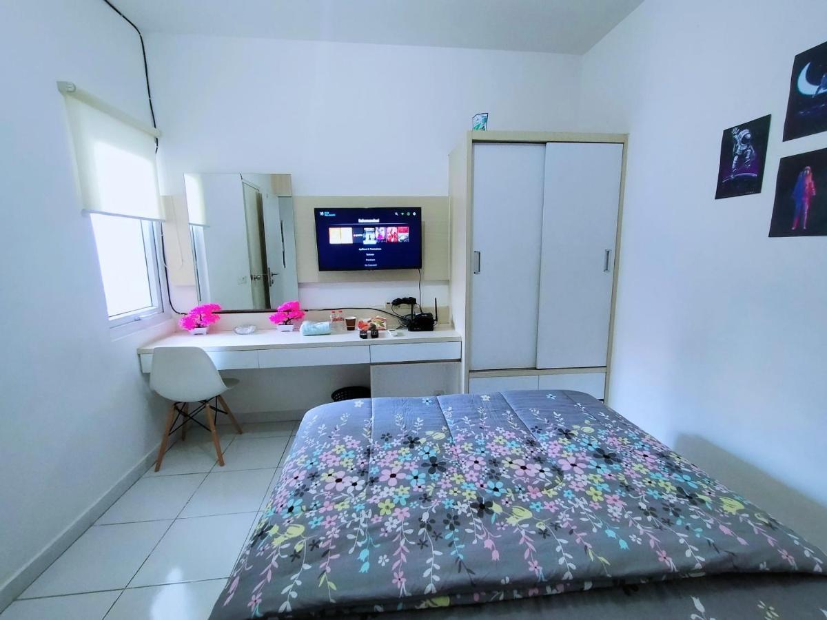 Aero Room Tangerang Luaran gambar
