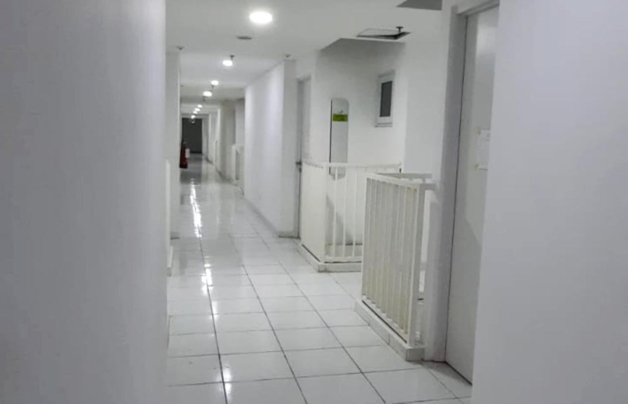 Aero Room Tangerang Luaran gambar