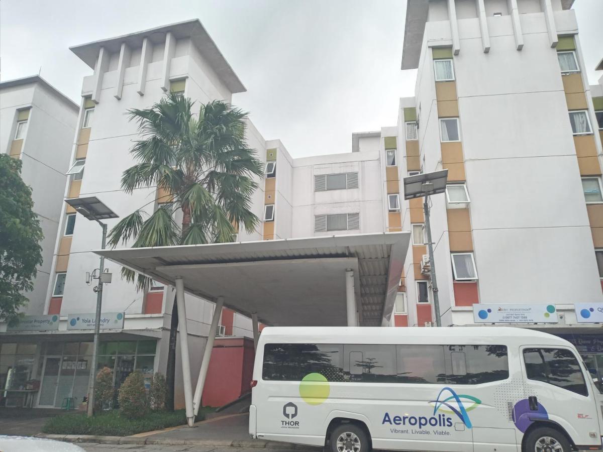 Aero Room Tangerang Luaran gambar